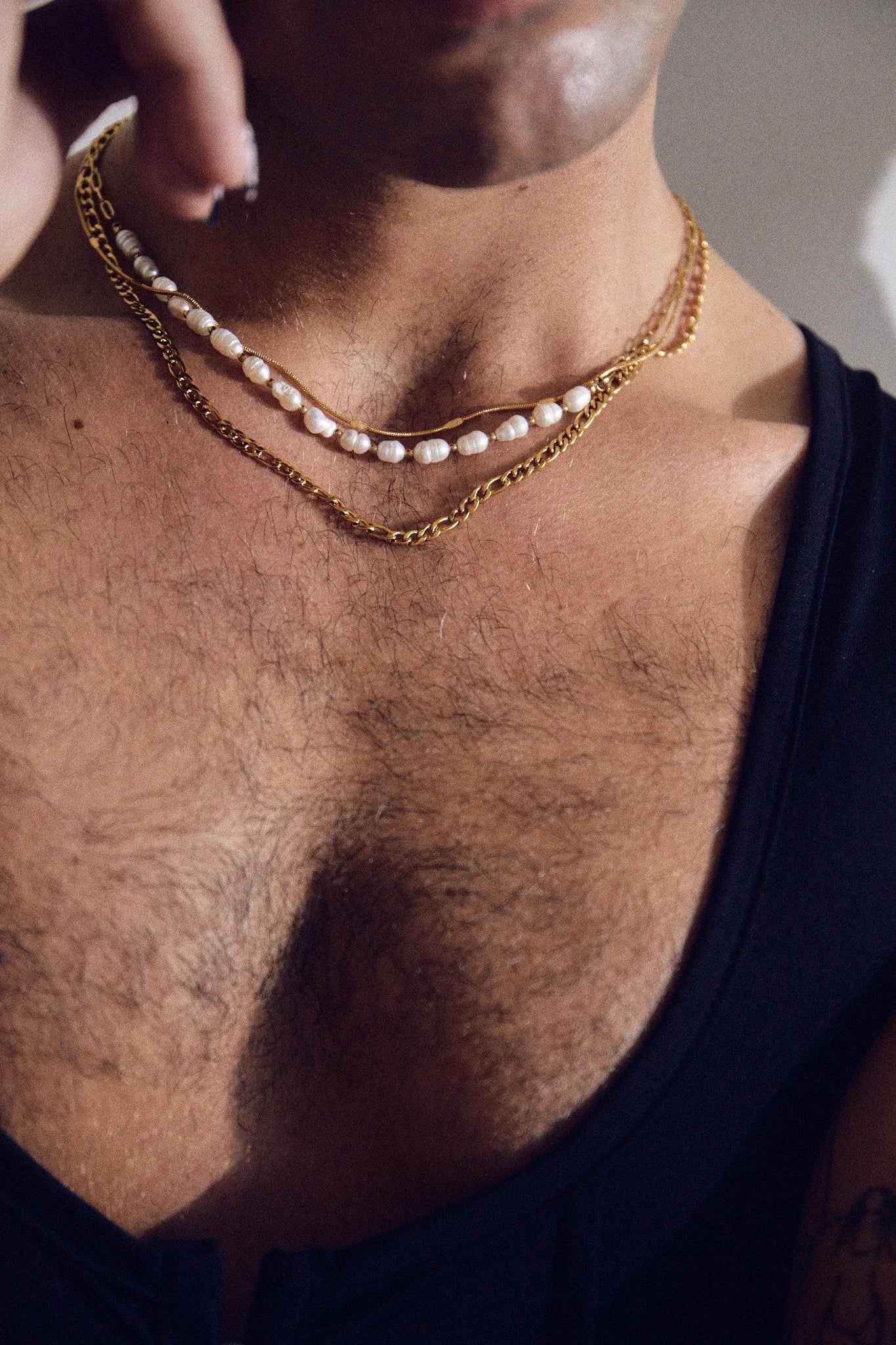 PINCHED LAYERING CHAIN NECKLACE