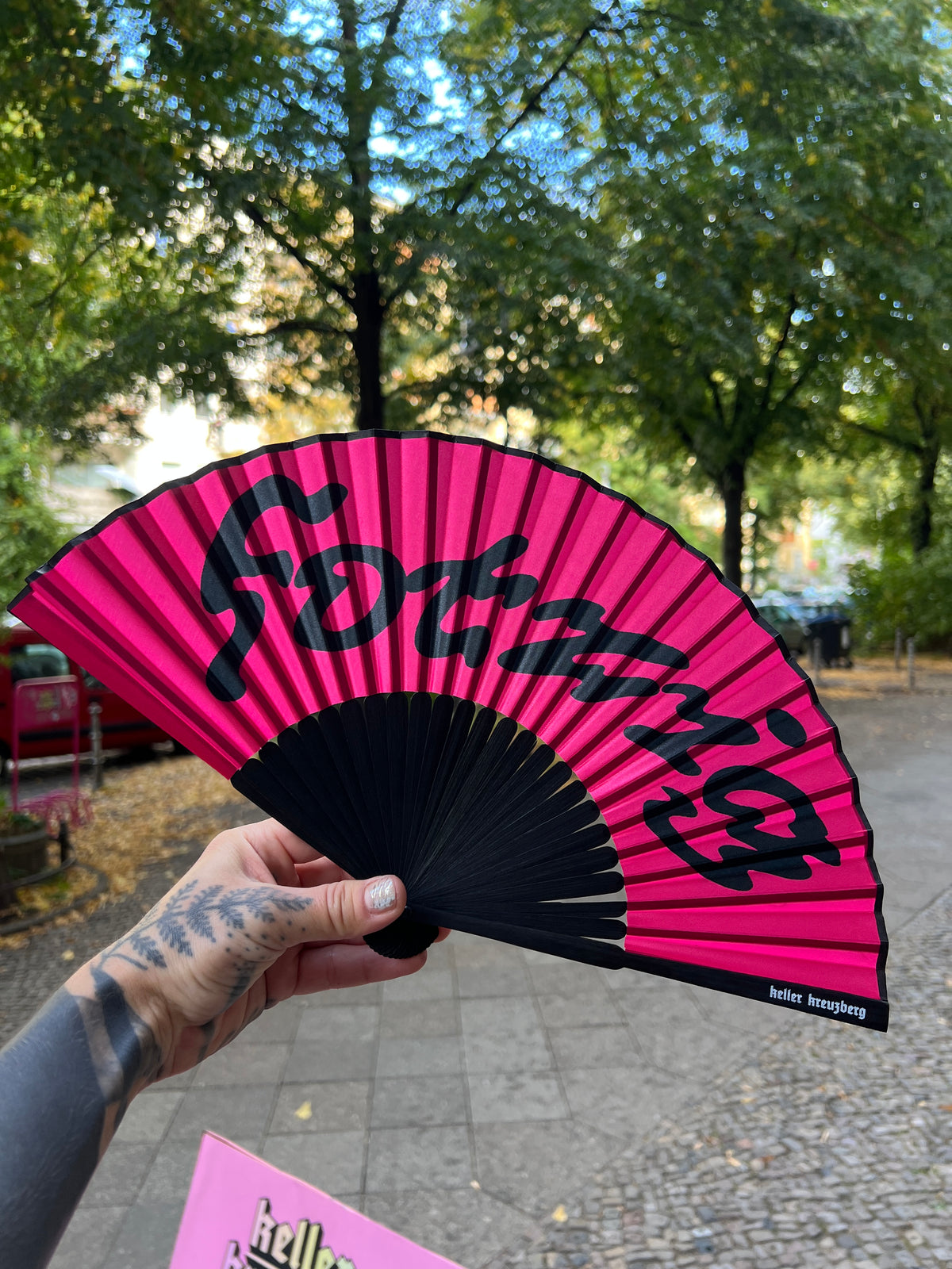 Small Folding Wood Hand Fan – Fot*ig
