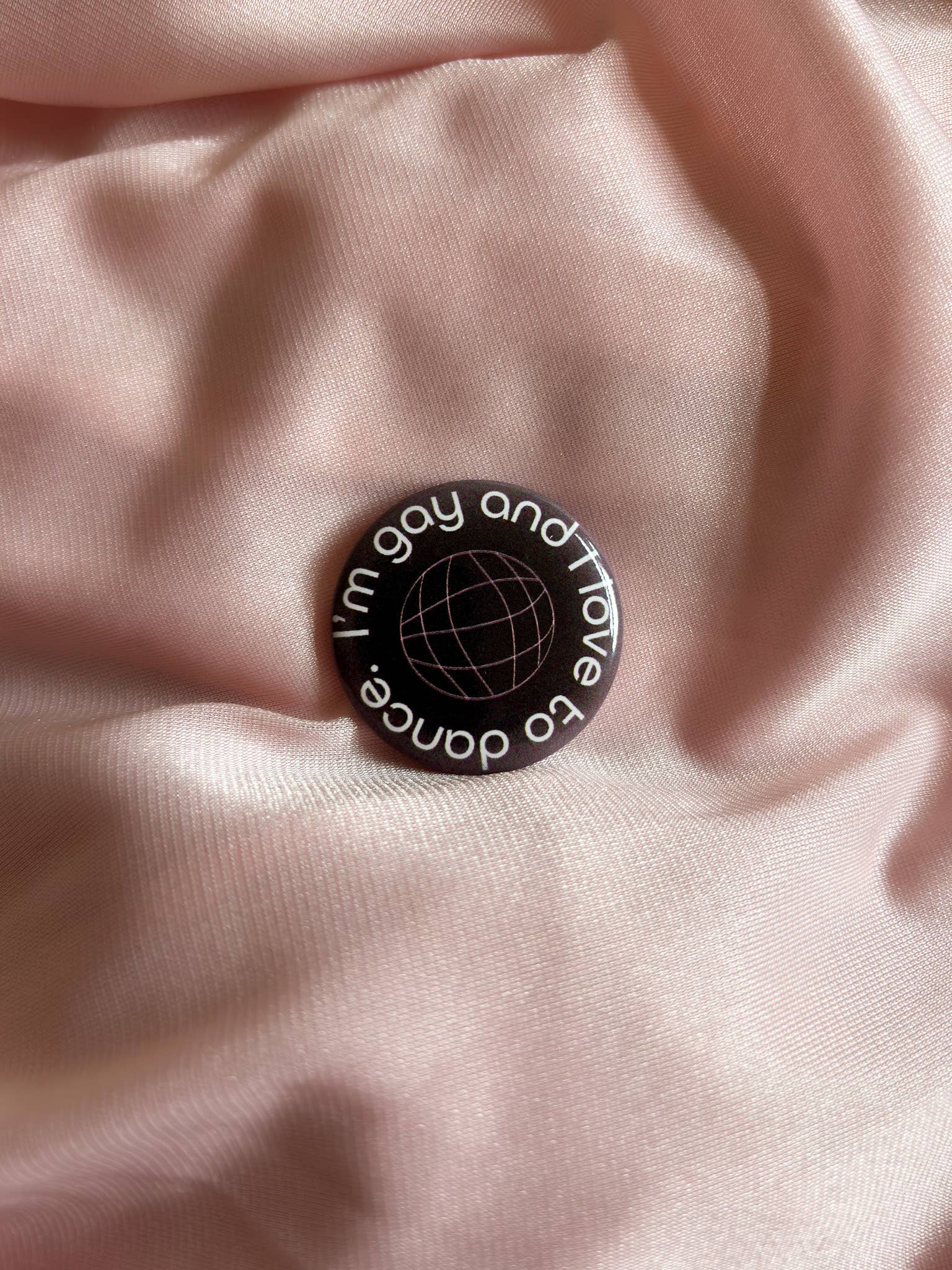 Weird girls are my thing badges: Weird girls are my thing