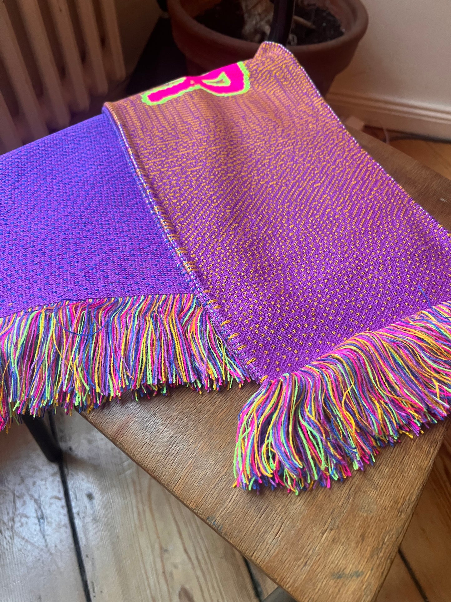 KK Scarf "RAGE&RESIST"/"FEAR THE QUEER"