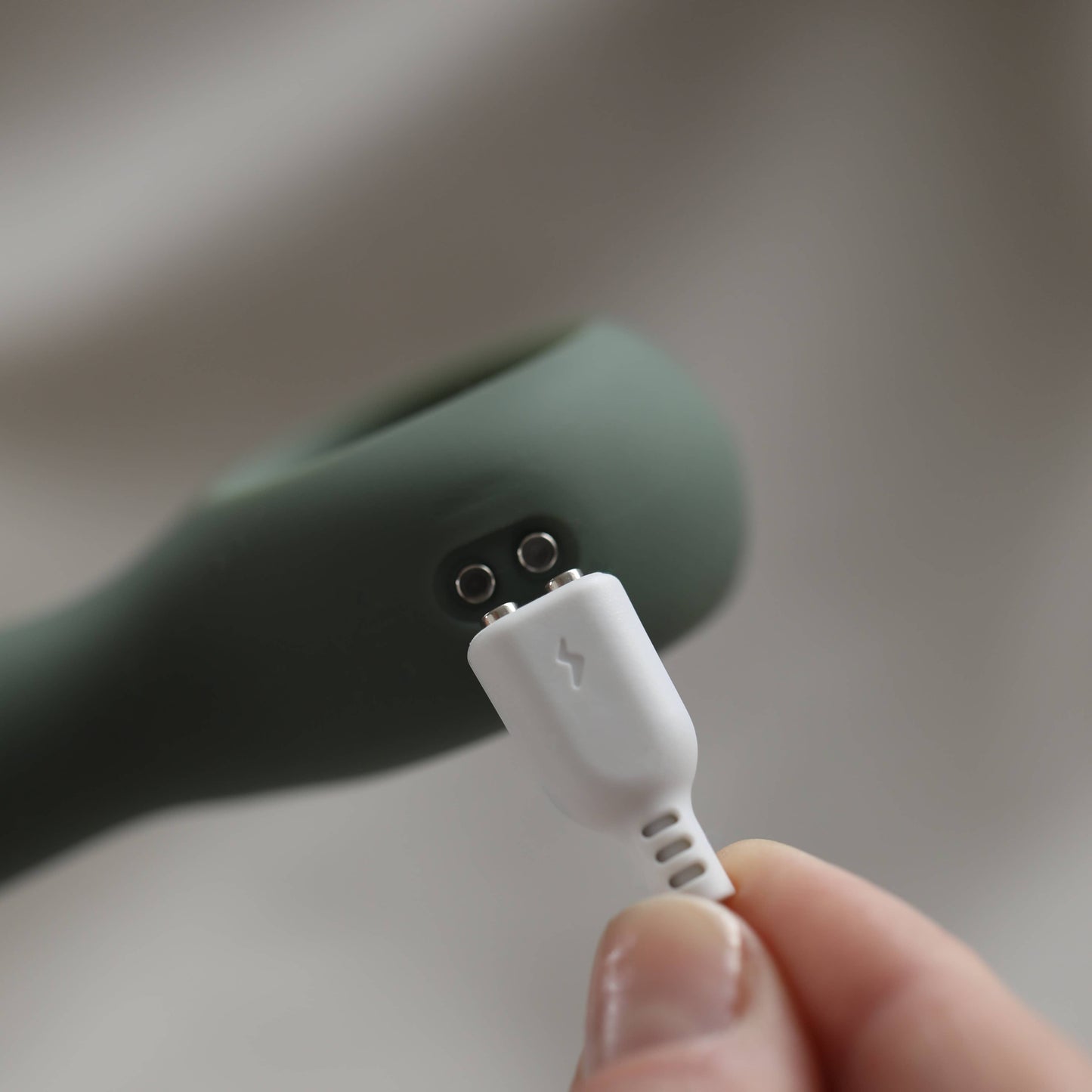 Strive – vibrating dildo