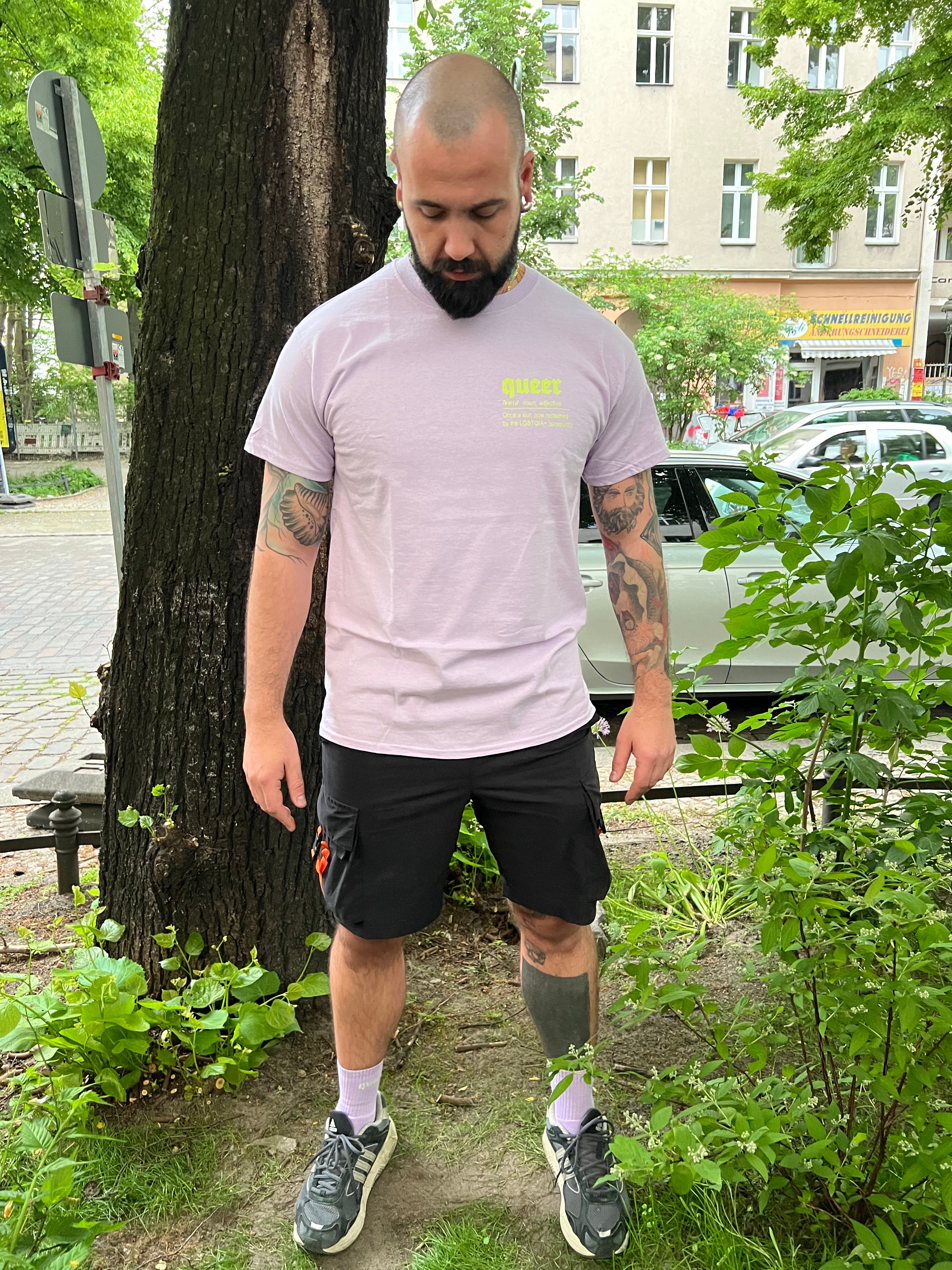 QUEER Keller Kreuzberg T-shirt - Lilac & Neon