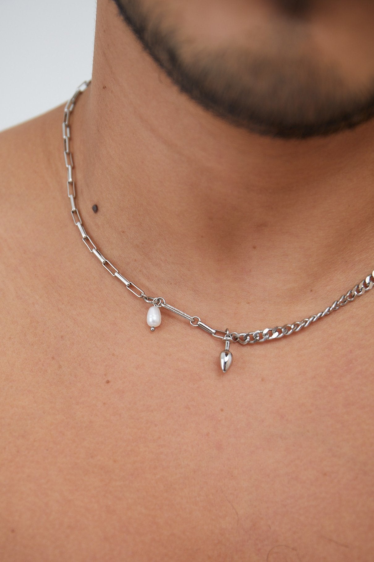 BUTT PLUG AND PEARL MIX CHAIN NECKLACE Silver