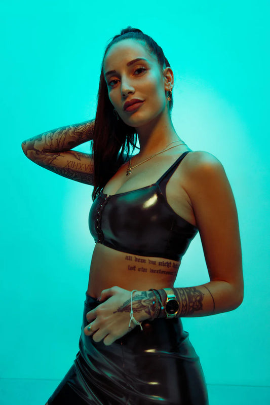 Black Vinyl Top - Ivy Berlin