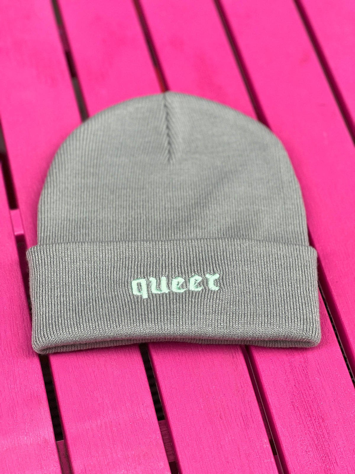 KK Beanie "queer" sage/mint