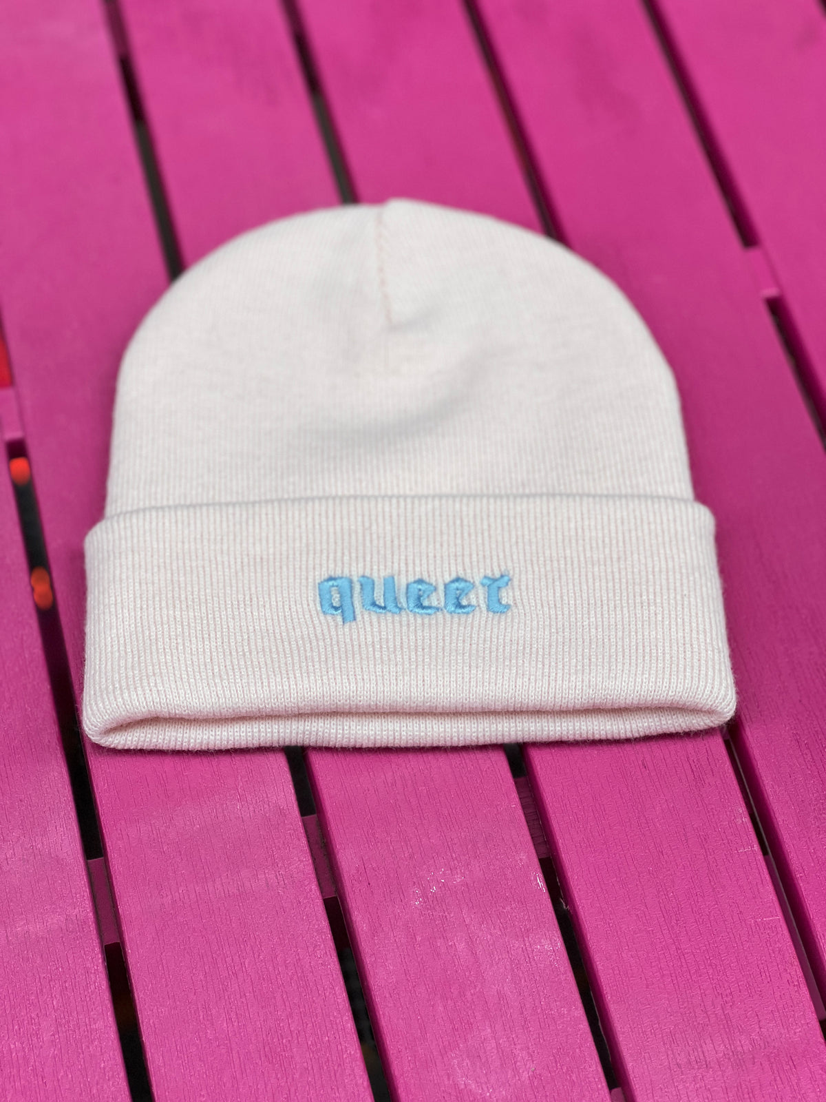 KK Beanie "queer" light pink/periwinkle