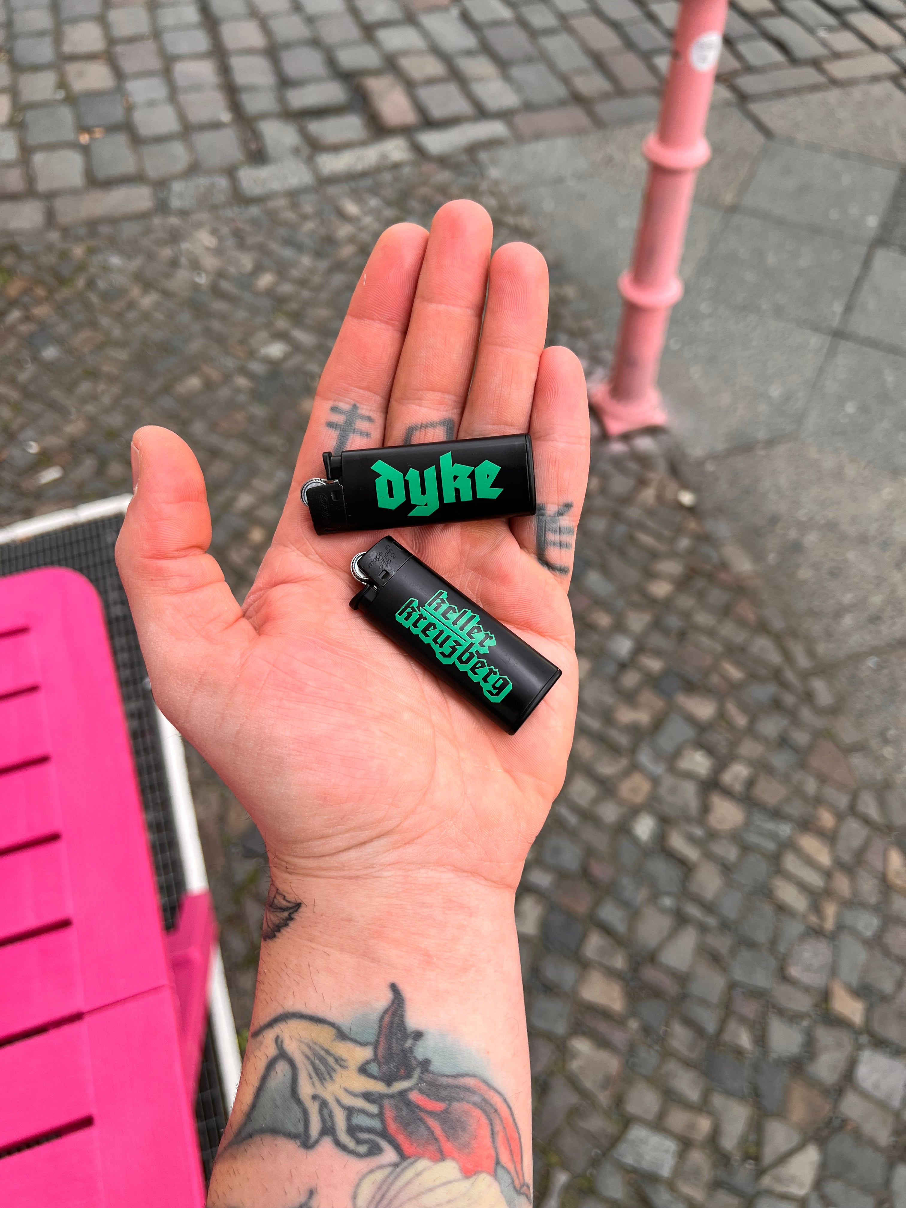 Keller Kreuzberg Lighter "dyke" Black/Emerald
