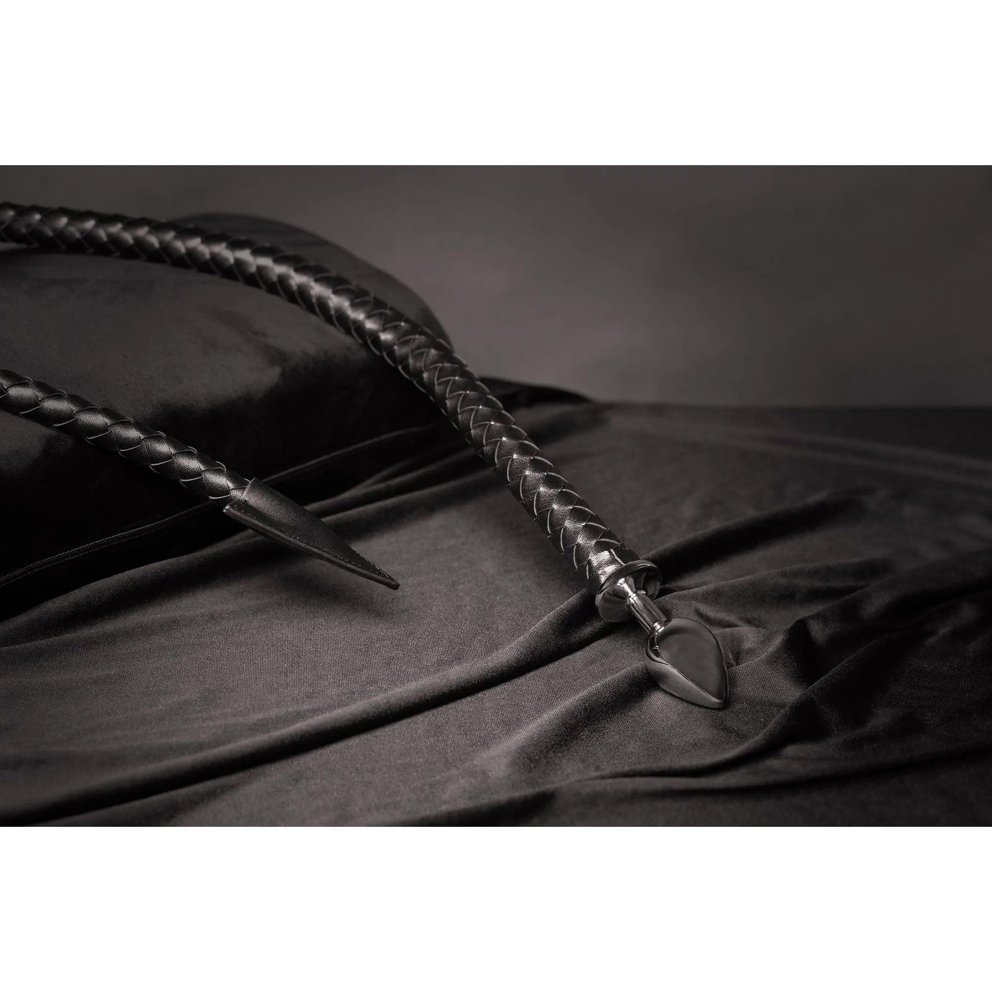 Metal Anal Plug Devil's Tail Black