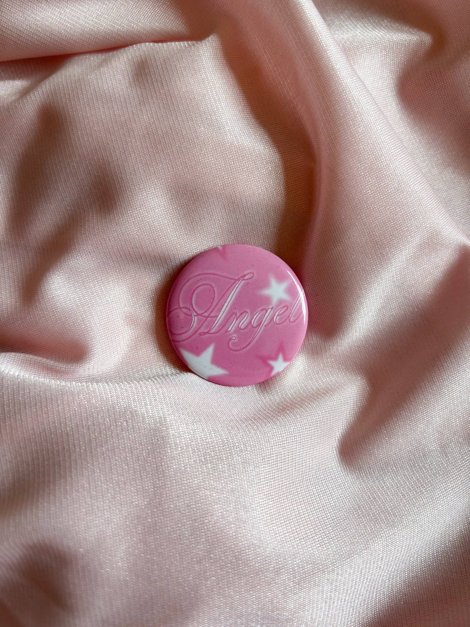 Weird girls are my thing badges: Weird girls are my thing