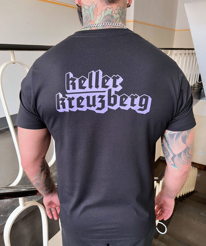 QUEER Keller Kreuzberg T-shirt black/lilac (Fit CUT)